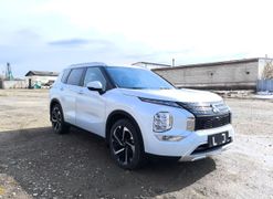 Mitsubishi Outlander, 2022