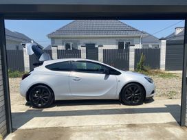  3  Opel Astra GTC 2012 , 1350000 , 
