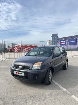  Ford Fusion 2010 , 590000 , 
