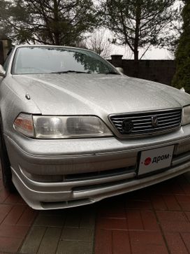  Toyota Mark II 1998 , 800000 , 