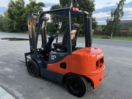   Doosan D30S-5 2008 , 1100000 , 