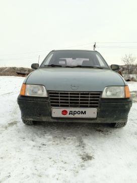  Opel Kadett 1985 , 200000 , 