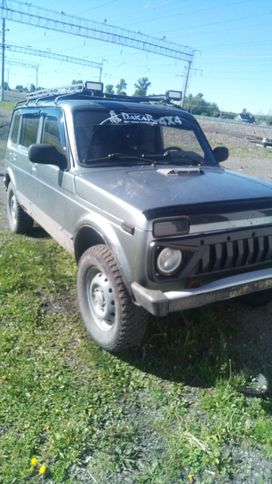 SUV    4x4 2131  2010 , 250000 , 