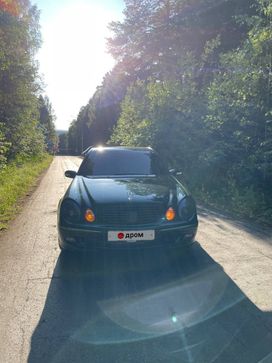  Mercedes-Benz E-Class 2002 , 880000 ,  