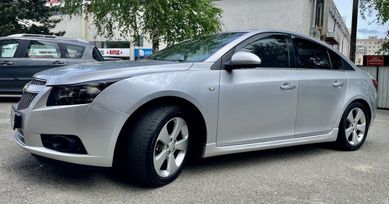  Cruze, 2010