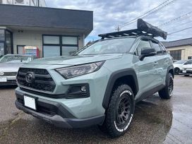 SUV   Toyota RAV4 2022 , 2052000 , 