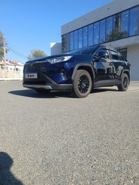 SUV   Toyota RAV4 2019 , 2610000 , 