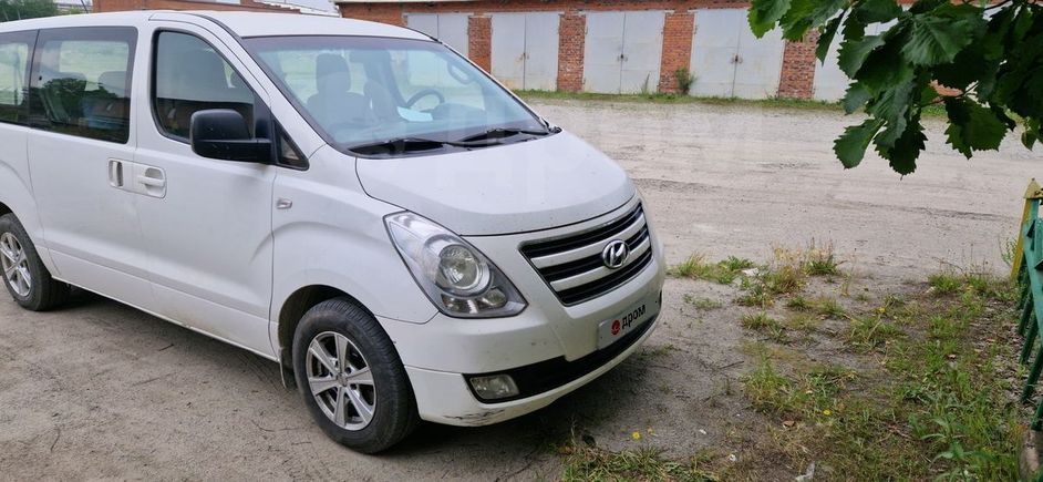   Hyundai H1 2016 , 1200000 , 