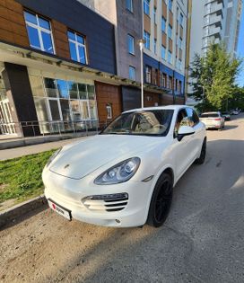 SUV   Porsche Cayenne 2011 , 1900000 , 