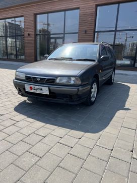  Nissan Avenir 1994 , 320000 , 