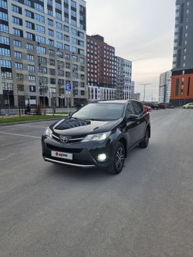 SUV   Toyota RAV4 2013 , 1835000 , 