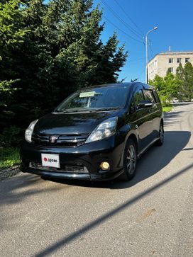   Toyota Isis 2015 , 1111111 , 