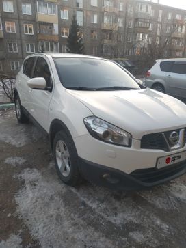 SUV   Nissan Qashqai 2011 , 1250000 , -