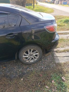  Mazda Mazda3 2013 , 1400000 , 