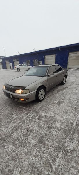  Toyota Vista 1997 , 300000 , 
