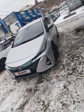  Toyota Prius PHV 2017 , 2100000 , 