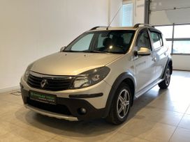  Renault Sandero Stepway 2013 , 825000 , 