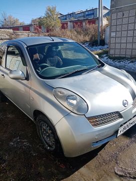  3  Nissan March 2002 , 270000 , 