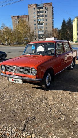   2101 1982 , 220000 , 