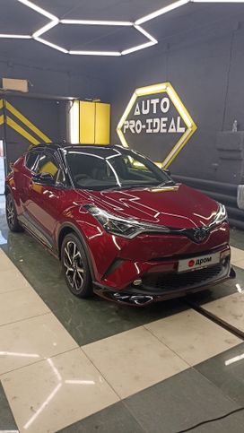 SUV или внедорожник Toyota C-HR 2018 года, 2370000 рублей, Кемерово
