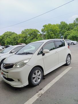  Subaru Trezia 2010 , 650000 , 