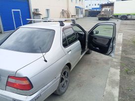  Nissan Bluebird 1998 , 240000 , 