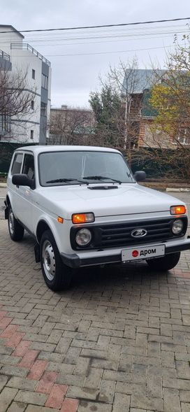  3   4x4  2016 , 670000 , 