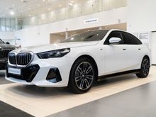  5-Series, 2024