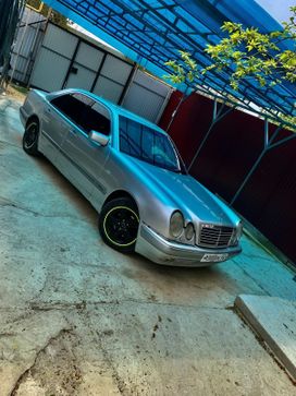  Mercedes-Benz E-Class 1998 , 430000 , 