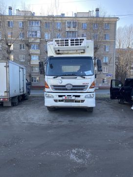   Hino 500 2014 , 2890000 , 