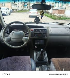 SUV   Suzuki Vitara 2000 , 300000 , 