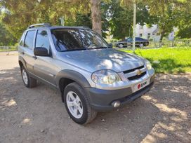 SUV   Chevrolet Niva 2014 , 550000 , --