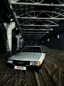  Audi 100 1987 , 105000 , 