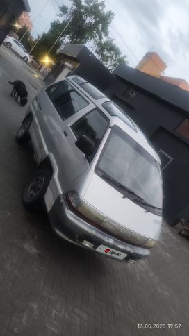    Toyota Town Ace 1990 , 300000 , 