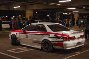  Toyota Mark II 1999 , 700000 , 
