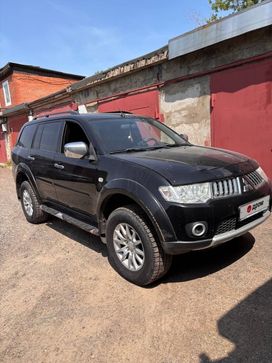 SUV   Mitsubishi Pajero Sport 2011 , 1600000 , 