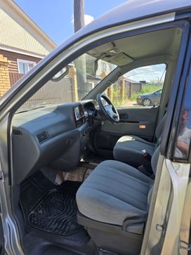    Toyota Lite Ace Noah 2000 , 700000 , 