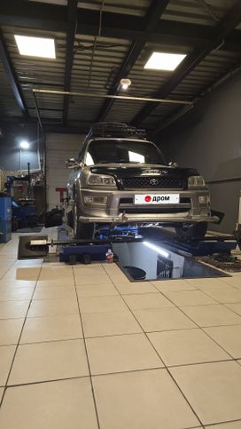 SUV   Toyota RAV4 1999 , 570000 , 