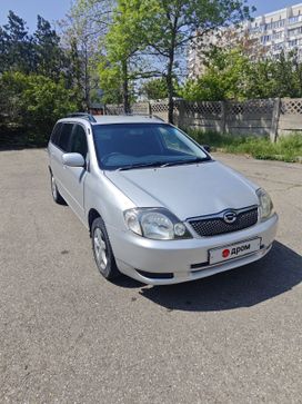  Toyota Corolla Fielder 2000 , 485000 , 