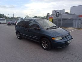    Chrysler Voyager 2000 , 325000 , 