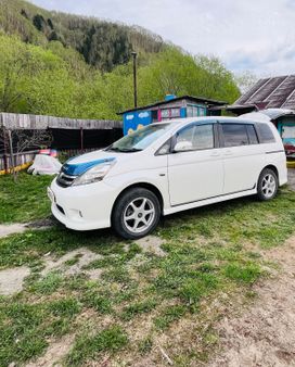    Toyota Isis 2007 , 800000 , -