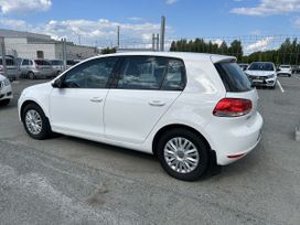  Volkswagen Golf 2011 , 700000 , 