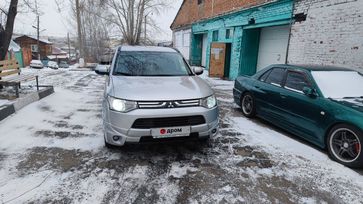 SUV   Mitsubishi Outlander 2013 , 1499000 , 