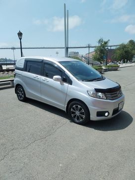    Honda Freed Spike 2011 , 1100000 , 