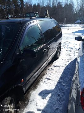    Chrysler Voyager 1996 , 300000 , -