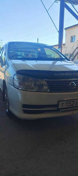    Nissan Liberty 2001 , 150000 , 