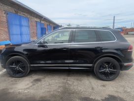 SUV   Volkswagen Touareg 2016 , 2700000 , 