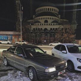  Audi 80 1987 , 240000 , 