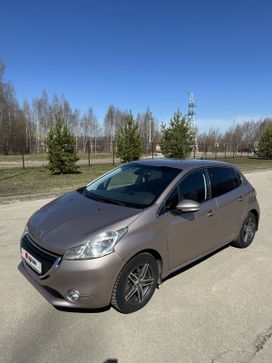  Peugeot 208 2013 , 790000 ,  