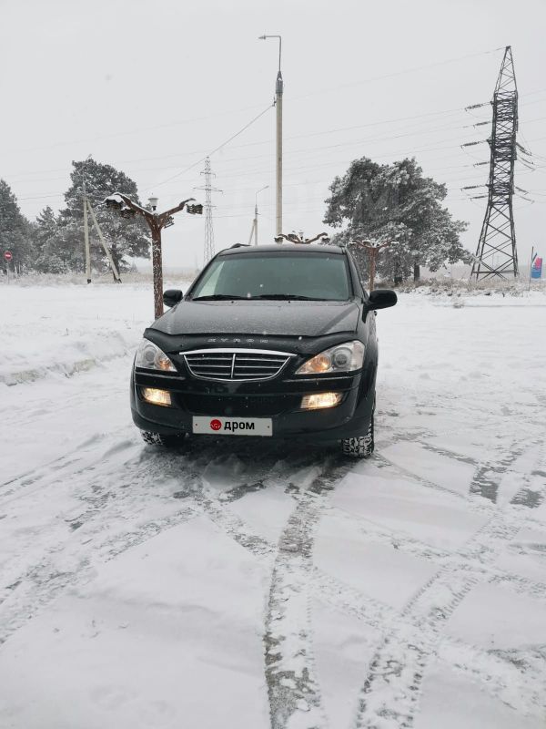 SUV   SsangYong Kyron 2012 , 900000 , 